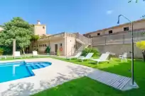 Holiday rentals in Can pati
