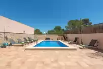 Holiday rentals in Villa gloria