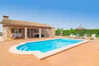 Holiday rentals in Can grau petit