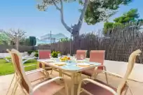 Holiday rentals in North house