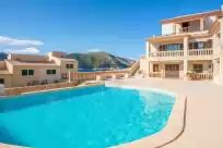 Holiday rentals in Perleta