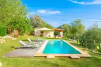 Holiday rentals in Can gardo