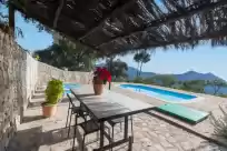 Holiday rentals in Aurora