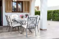 Holiday rentals in Can barret