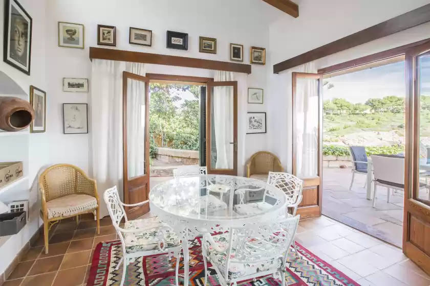 Holiday rentals in Es mirador, Cala Anguila-Cala Mendia