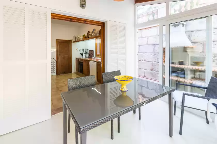 Holiday rentals in Es mirador, Cala Anguila-Cala Mendia