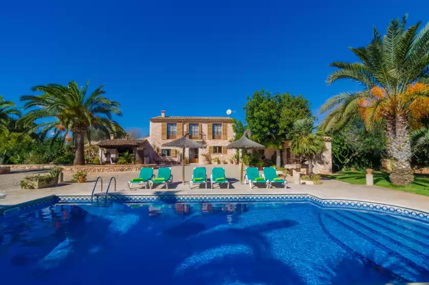 Holiday rentals in Es turó, es Llombards