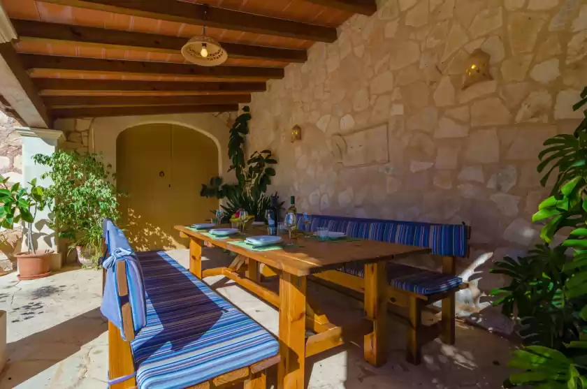 Holiday rentals in Es turó, es Llombards