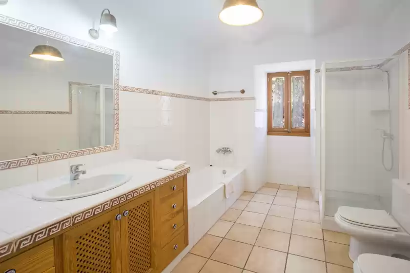 Holiday rentals in Es turó, es Llombards