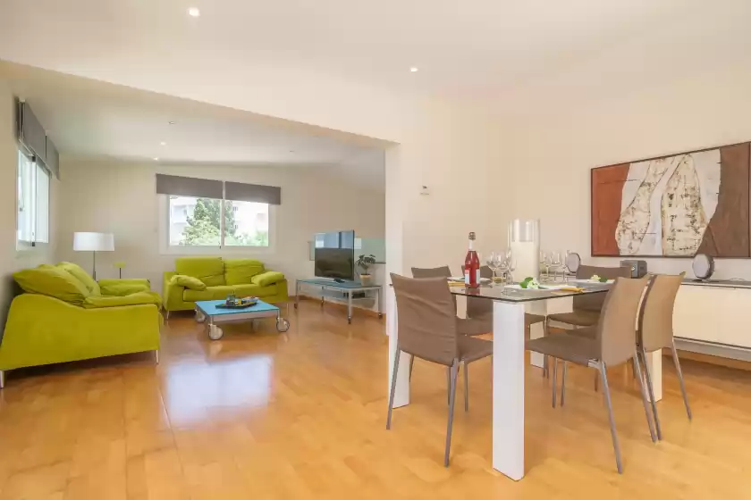 Holiday rentals in Romaní, Can Picafort