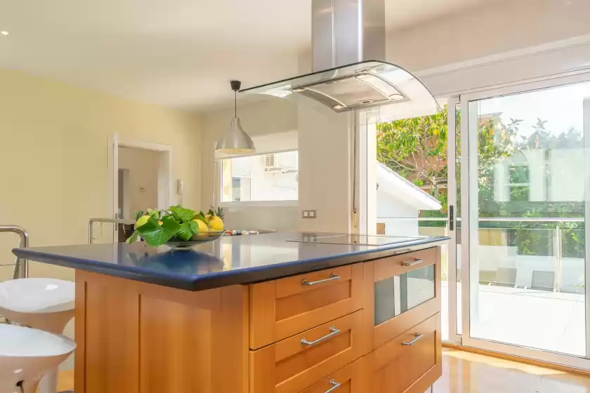 Holiday rentals in Romaní, Can Picafort