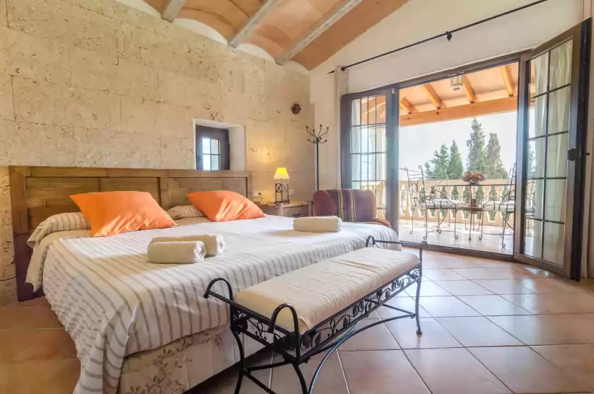 Holiday rentals in Cas conco, s'Horta