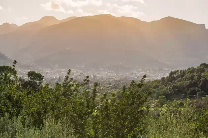 Holiday rentals in S'olivaret, Fornalutx