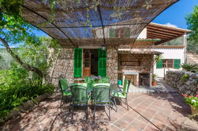 Holiday rentals in S'olivaret, Fornalutx