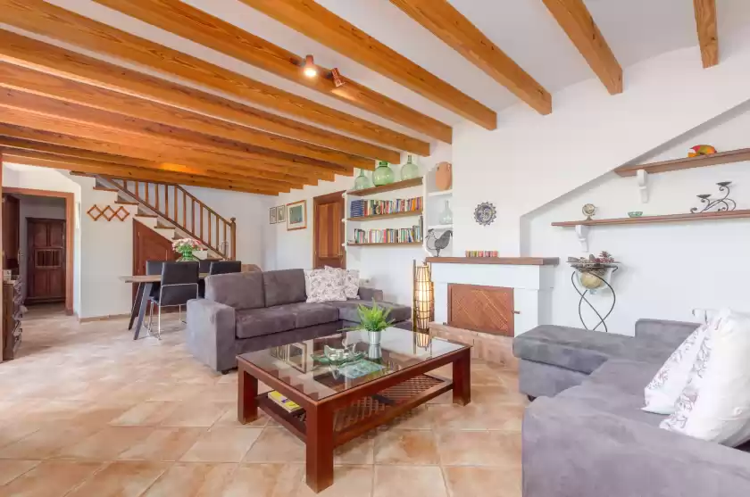 Holiday rentals in S'olivaret, Fornalutx