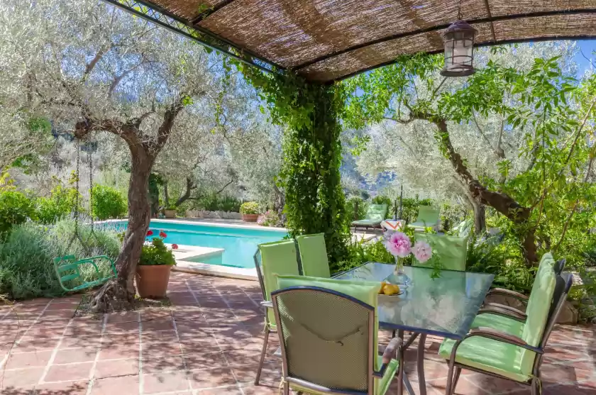 Holiday rentals in S'olivaret, Fornalutx