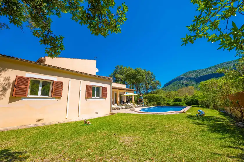 Holiday rentals in Vila garballó, Crestatx