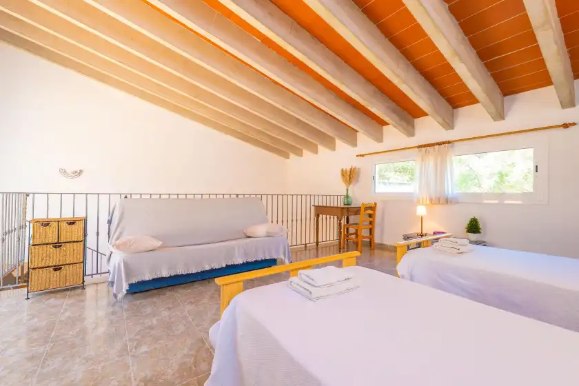Holiday rentals in Vila garballó, Crestatx