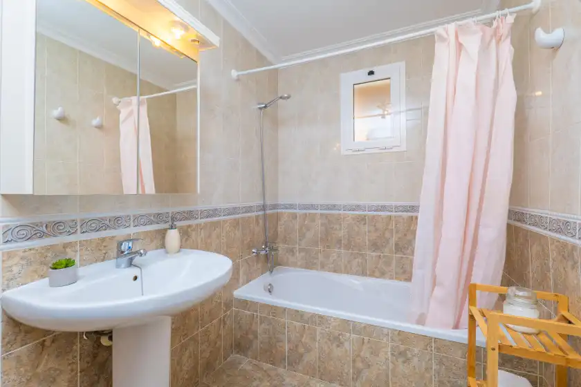 Holiday rentals in Vila garballó, Crestatx