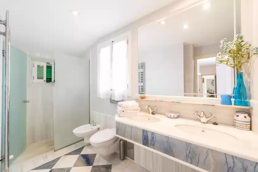 Holiday rentals in Can altes, Biniaraix