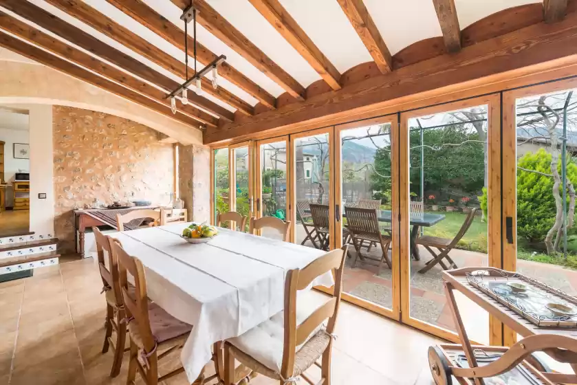 Holiday rentals in Can altes, Biniaraix