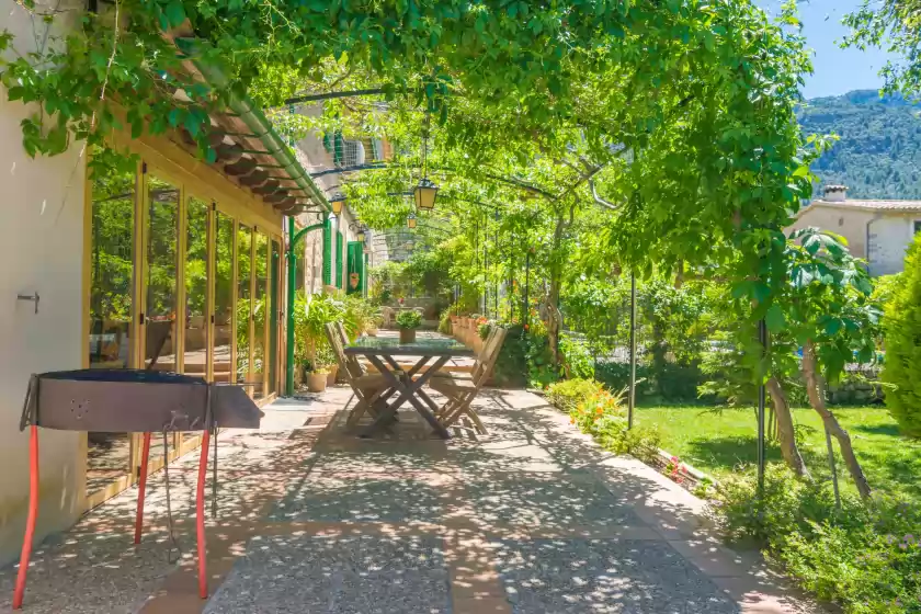 Holiday rentals in Can altes, Biniaraix
