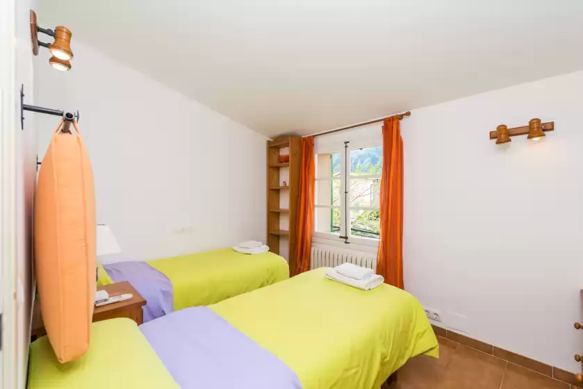 Holiday rentals in Can altes, Biniaraix