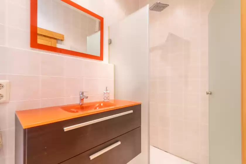 Holiday rentals in Can frontera (vinagrella), Selva