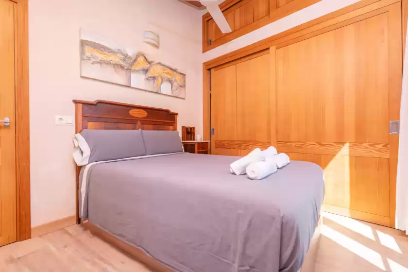 Holiday rentals in Can frontera (vinagrella), Selva