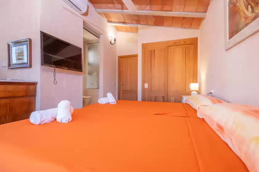 Holiday rentals in Can frontera (vinagrella), Selva