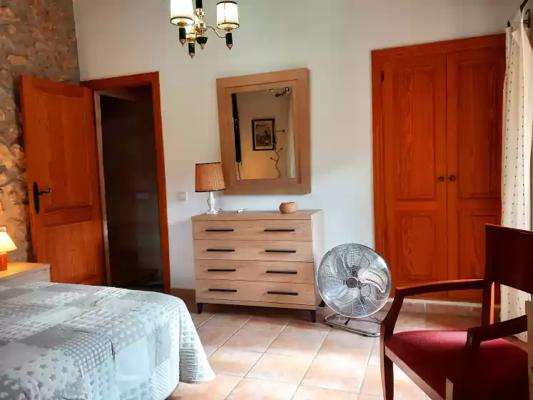 Holiday rentals in Sa tarongera, Andratx