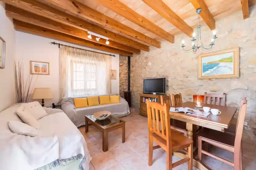 Holiday rentals in Sa tarongera, Andratx