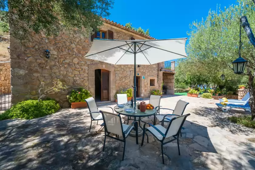 Holiday rentals in Sa tarongera, Andratx