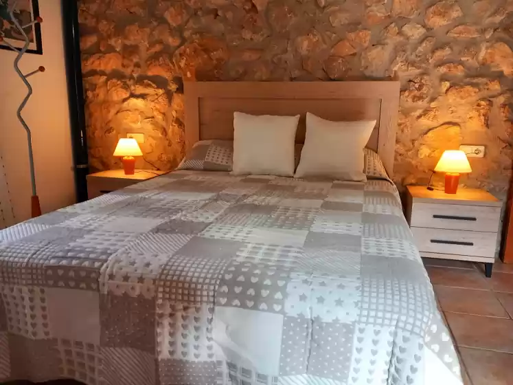 Holiday rentals in Sa tarongera, Andratx