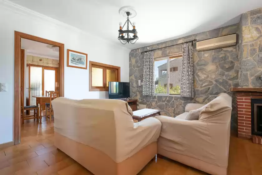 Holiday rentals in Vivienda isabela, Inca