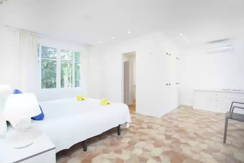 Holiday rentals in Villa cala padri, Font de sa Cala