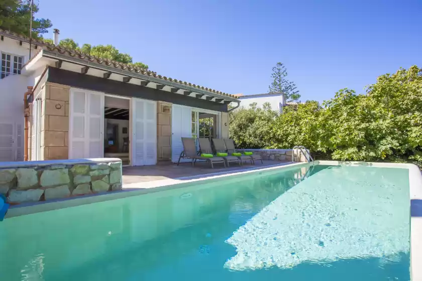 Holiday rentals in Villa cala padri, Font de sa Cala
