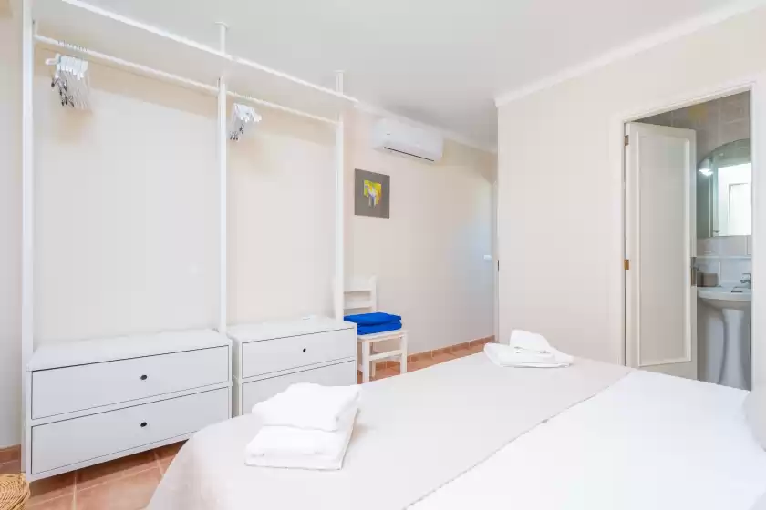 Holiday rentals in Setcelis, Cala Sant Vicenç