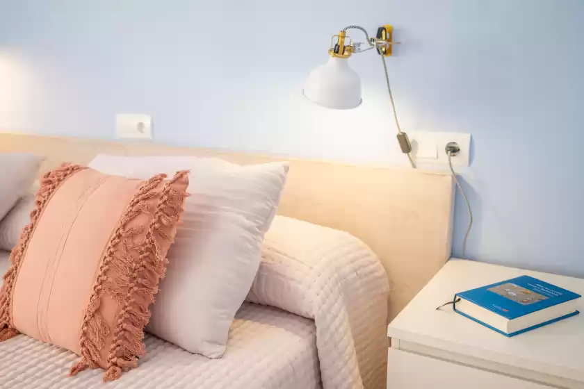 Holiday rentals in Setcelis, Cala Sant Vicenç