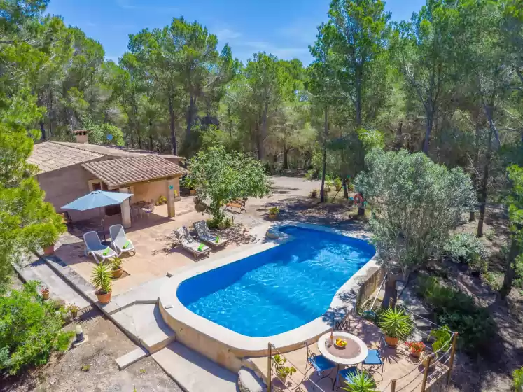 Holiday rentals in Casa mas