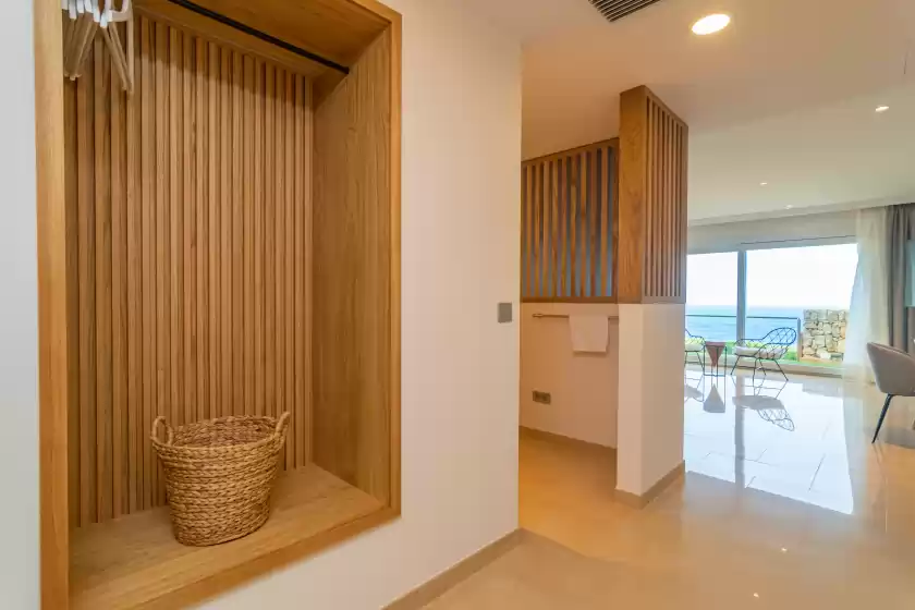 Holiday rentals in Villa luna suites, es Puigderrós