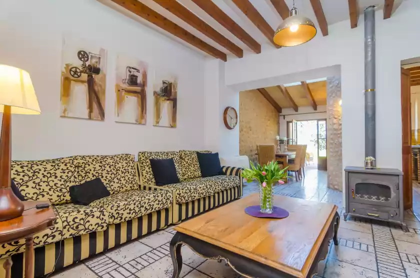 Holiday rentals in Can garrova, Sóller