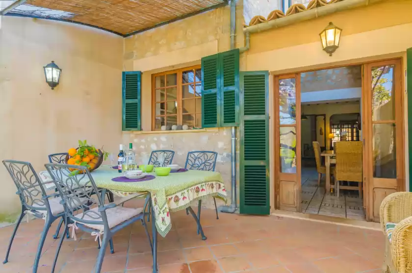 Holiday rentals in Can garrova, Sóller