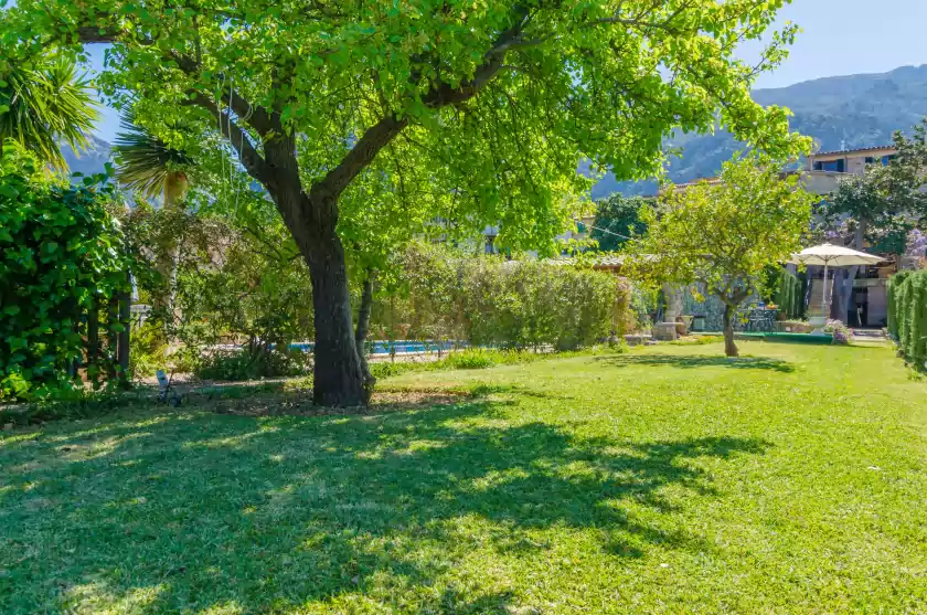 Holiday rentals in Can garrova, Sóller