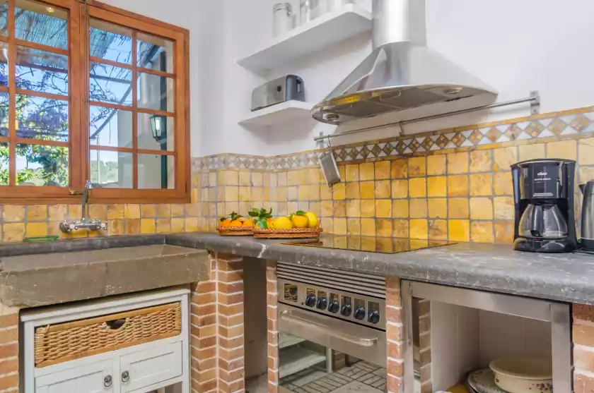Holiday rentals in Can garrova, Sóller