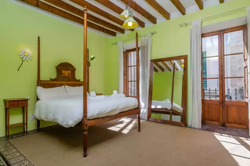 Holiday rentals in Can garrova, Sóller