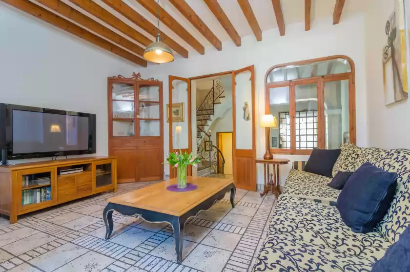 Holiday rentals in Can garrova, Sóller