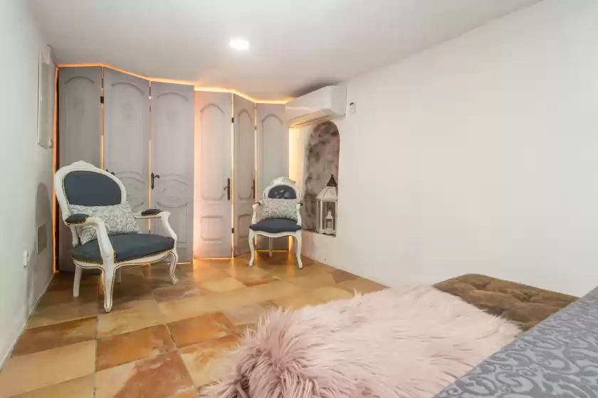 Holiday rentals in Refugi de les aguiles, Lloseta