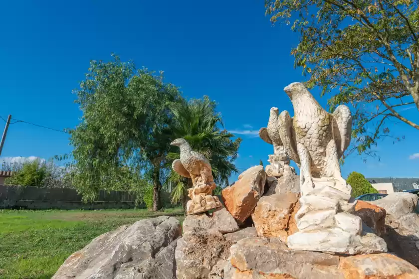 Holiday rentals in Refugi de les aguiles, Lloseta