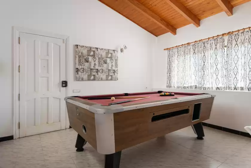 Holiday rentals in Refugi de les aguiles, Lloseta